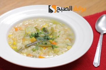وجبة متكاملة وصحية طريقة عمل شوربة لسان العصفور بالخضار اللذيذة