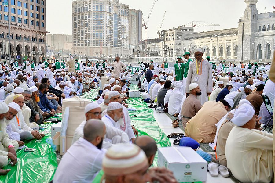 شروط ورابط التسجيل للاعتكاف بالمسجد الحرام 1445هـ 5 شروط ورابط التسجيل للاعتكاف بالمسجد الحرام 1445هـ