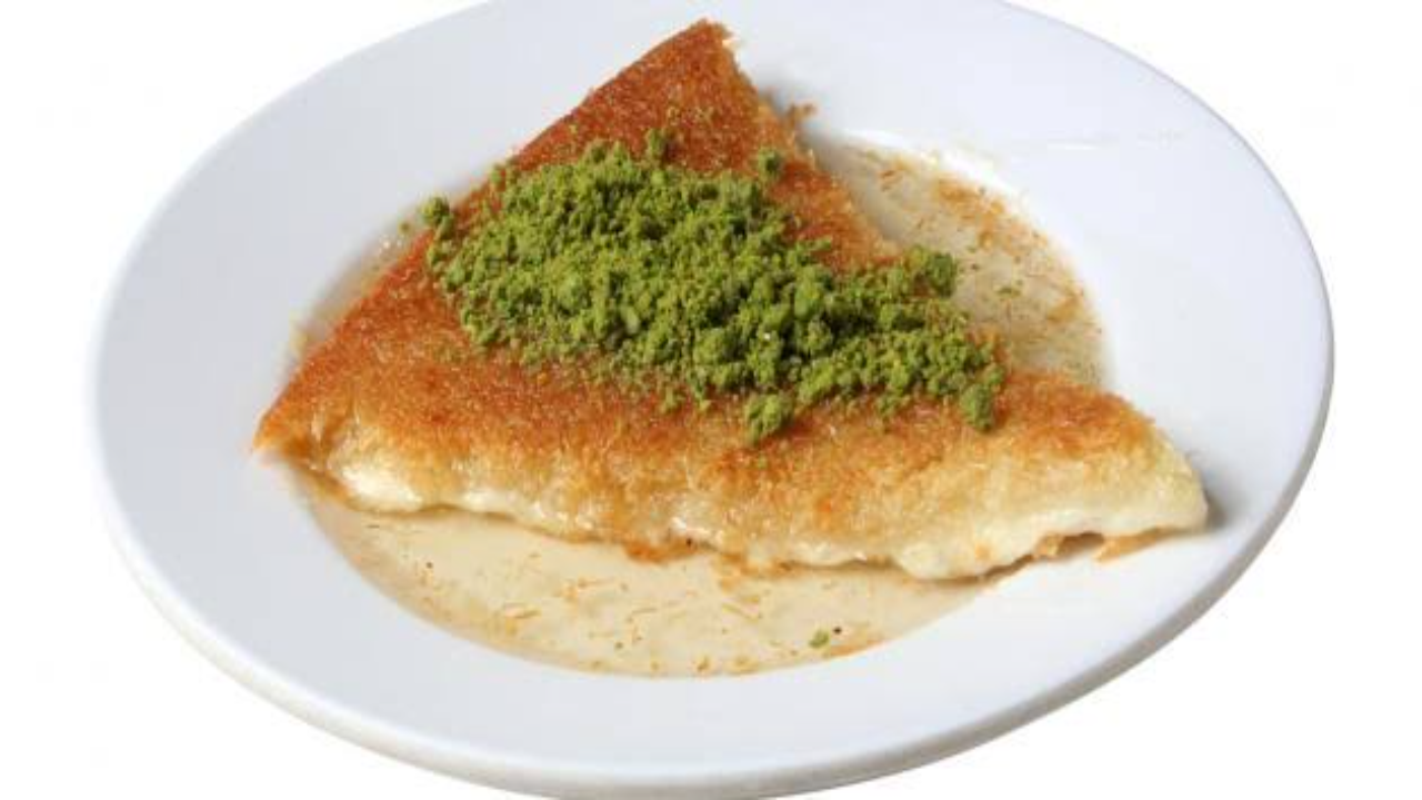 أفضل طريقة لتحضير الكنافة النابلسية بمذاق رائع 5 أفضل طريقة لتحضير الكنافة النابلسية بمذاق رائع