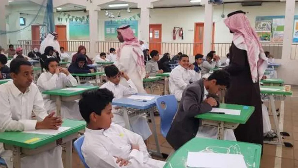 "التقويم الدراسي" متى ينتهي الفصل الدراسي الثالث 1445؟ وموعد بداية الدراسة 1446 3 “التقويم الدراسي” متى ينتهي الفصل الدراسي الثالث 1445؟ وموعد بداية الدراسة 1446