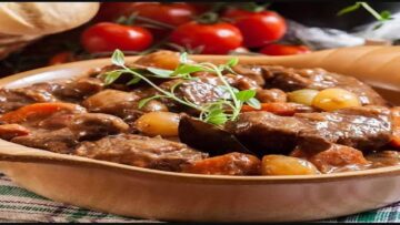 حضري نفسك للعيد.. طريقة عمل طاجن اللحم بالبصل على أصوله.. بمذاق ولا أروع ورائحة ممتازة