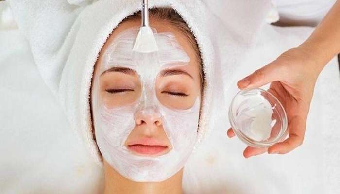 تنظيف وترطيب البشرة الخطوة الأولى نحو بشرة صحية وجميلة 5 تنظيف وترطيب البشرة الخطوة الأولى نحو بشرة صحية وجميلة