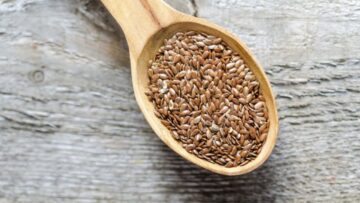 الخلطة السرية في الحبة الذهبية.. بذور حجمها صغير تحتوي على فائدة لا تقدر بثمن