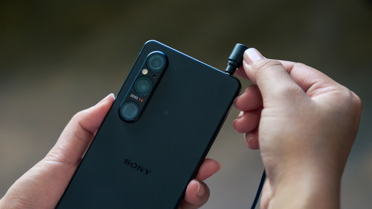 ينافس S24 Ultra وهواتف آيفون.. شركة سوني تعلن عن هاتفها الجديد Sony Xperia 1 VI 7 ينافس S24 Ultra وهواتف آيفون.. شركة سوني تعلن عن هاتفها الجديد Sony Xperia 1 VI