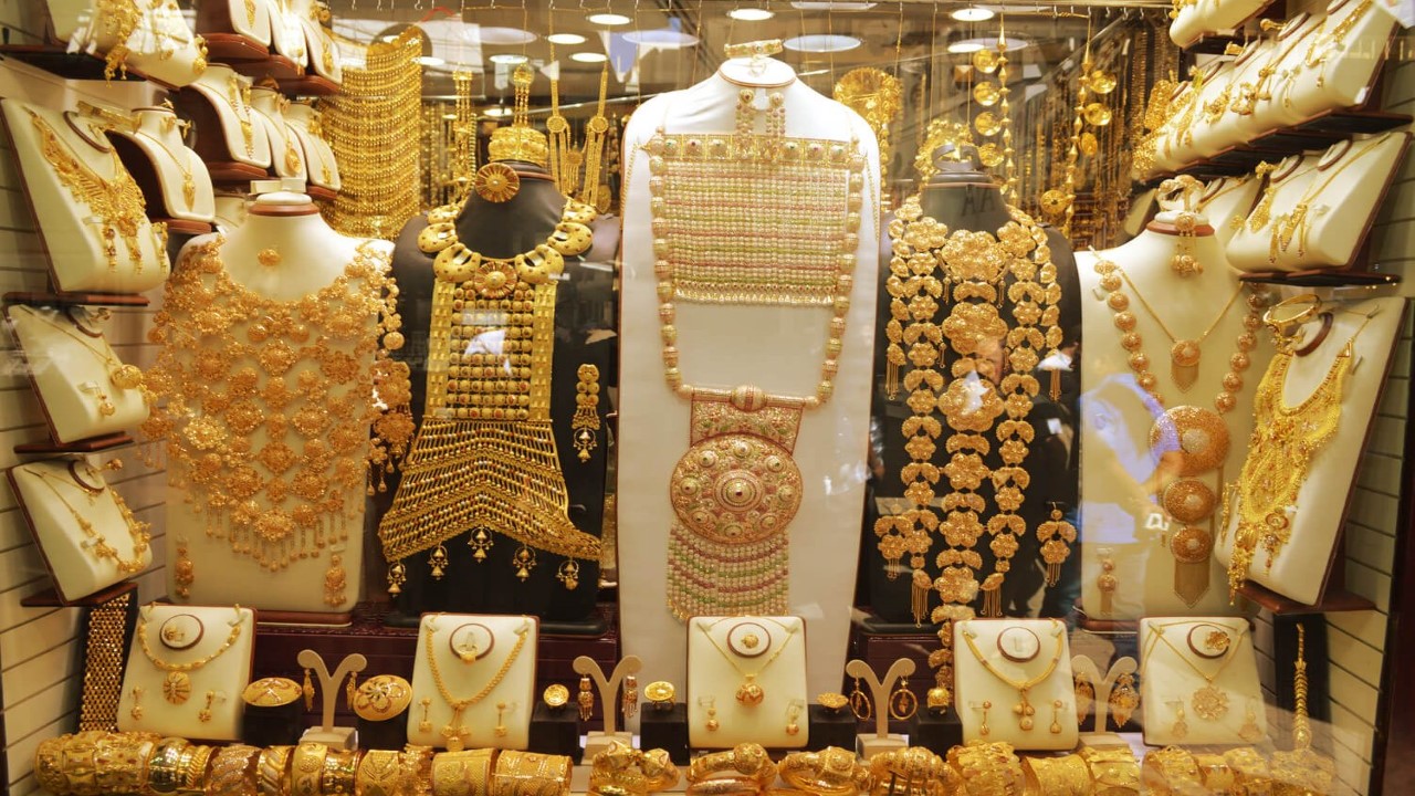 بعد ارتفاعه عالميًا.. سعر الذهب في مصر اليوم الخميس 16 مايو 2024 6 بعد ارتفاعه عالميًا.. سعر الذهب في مصر اليوم الخميس 16 مايو 2024