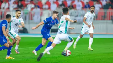 كلاسيكو السعودية .. الساعة كم مباراة الاهلي والهلال في دوري روشن السعودي 2024؟