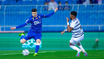 الزعيم يحتفل بالكأس على المملكة أرينا .. طريقة حجز تذاكر مباراة الهلال والطائي في الدوري السعودي 2024