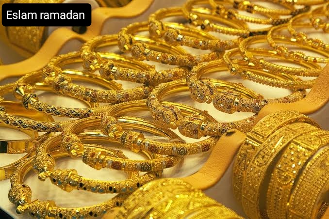 بعد ارتفاع عيار 21..تعرف علي «سعر الذهب» اليوم السبت 18 مايو 2024 بجميع محلات الصاغة 5 بعد ارتفاع عيار 21..تعرف علي «سعر الذهب» اليوم السبت 18 مايو 2024 بجميع محلات الصاغة
