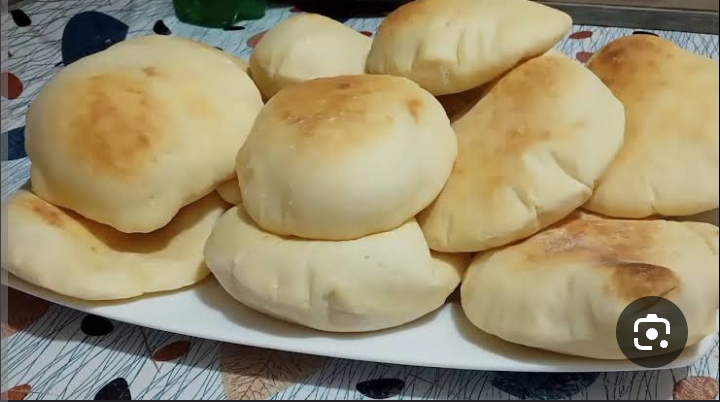 22 رغيف بكيلو من الدقيق..  طريقة عمل الخبز الشامي الطري وبكمية وفيرة