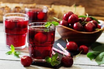 طريقة عمل عصير الكرز الأحمر في المنزل بأسرار الفنادق والمطاعم وبنفس القوام والمذاق والجودة
