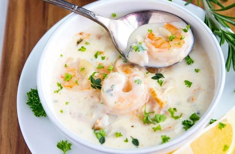 طريقة عمل شوربة سي فود بطعم رائع ومميز أحلى من المطاعم لكي ولضيوفك 5 طريقة عمل شوربة سي فود بطعم رائع ومميز أحلى من المطاعم لكي ولضيوفك