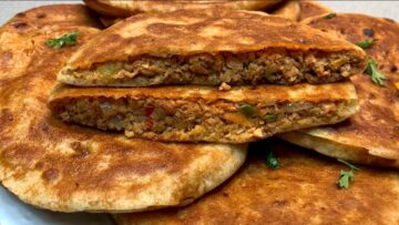 هنعمل النهاردة حواوشي اقتصادي بدون لحمة…. وبمكونات اقتصادية وفي خلال دقائق