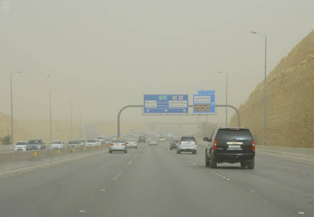 الصحة السعوددية تُحذر الحجاج من التعرض لأشعة الشمس مباشرةً وتطالبهم بالالتزام بالتعليمات 5 الصحة السعوددية تُحذر الحجاج من التعرض لأشعة الشمس مباشرةً وتطالبهم بالالتزام بالتعليمات