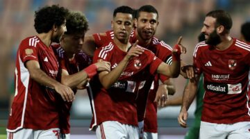 الأحمر بالقوة الضاربة. قائمة الأهلي ضد لمواجهة بلدية المحلة في الدوري