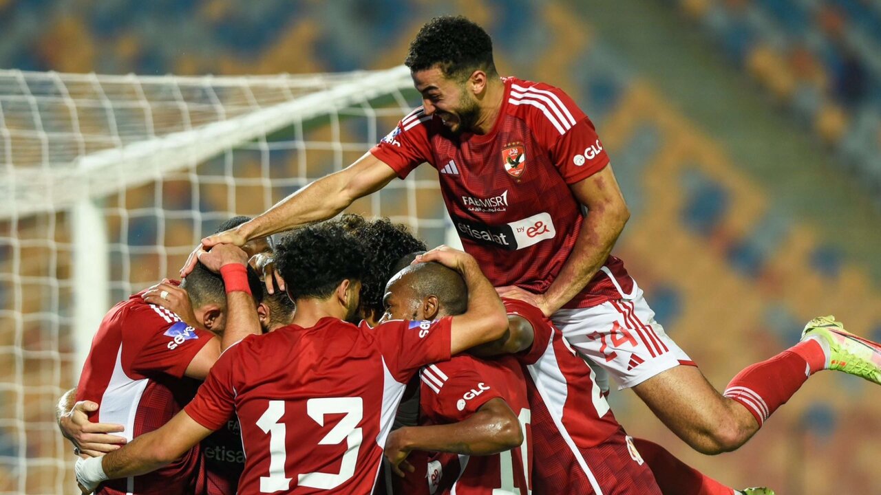 “استبعاد قفشة وديانج“ قائمة الاهلي لمواجهة الاسماعيلي في الدوري اليوم