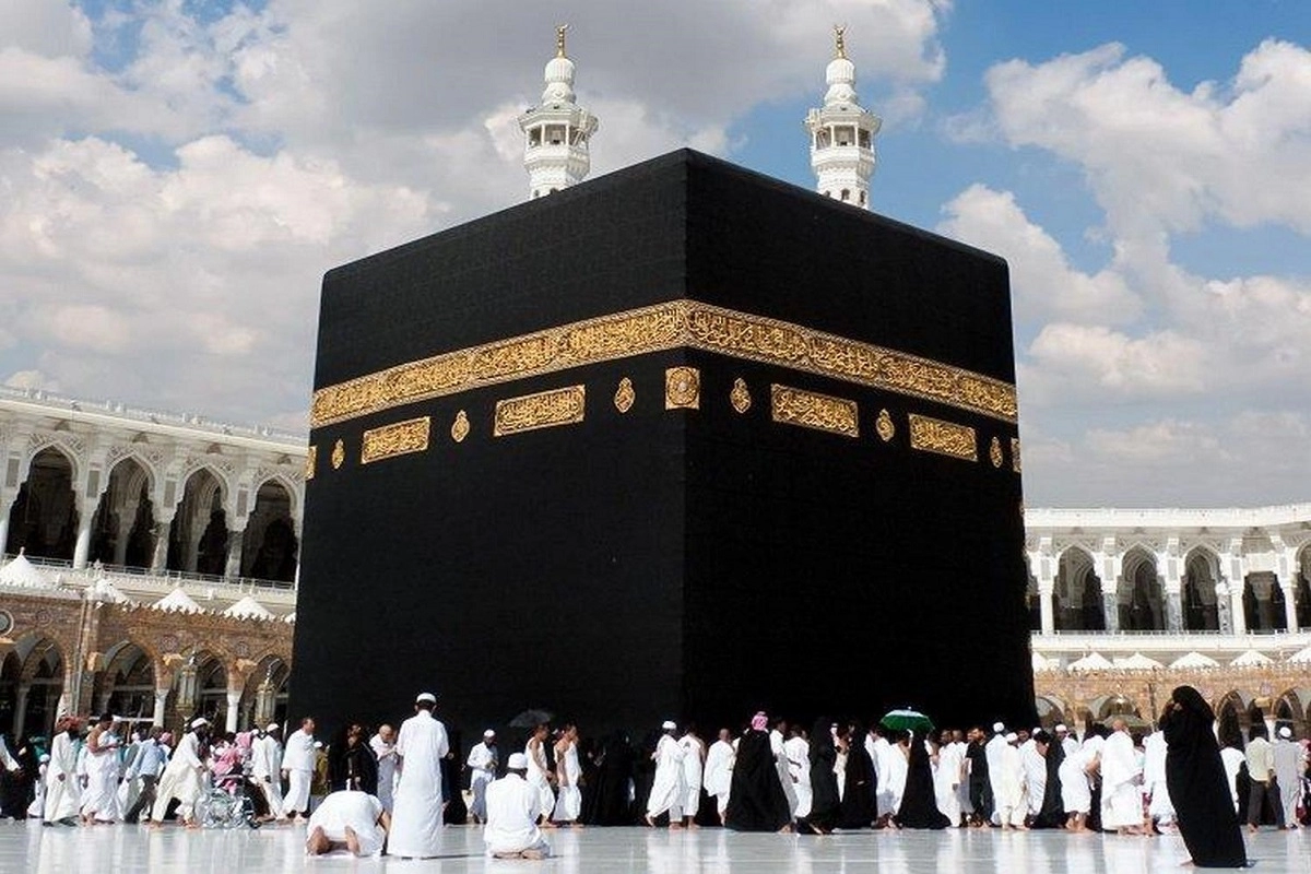 هنا.. الجدول الأسبوعي لأئمة ومؤذنين المسجد الحرام من يوم الأحد ١٧ شعبان إلى يوم السبت ٢٣ شعبان ١٤٤٦هـ 2 هنا.. الجدول الأسبوعي لأئمة ومؤذنين المسجد الحرام من يوم الأحد ١٧ شعبان إلى يوم السبت ٢٣ شعبان ١٤٤٦هـ