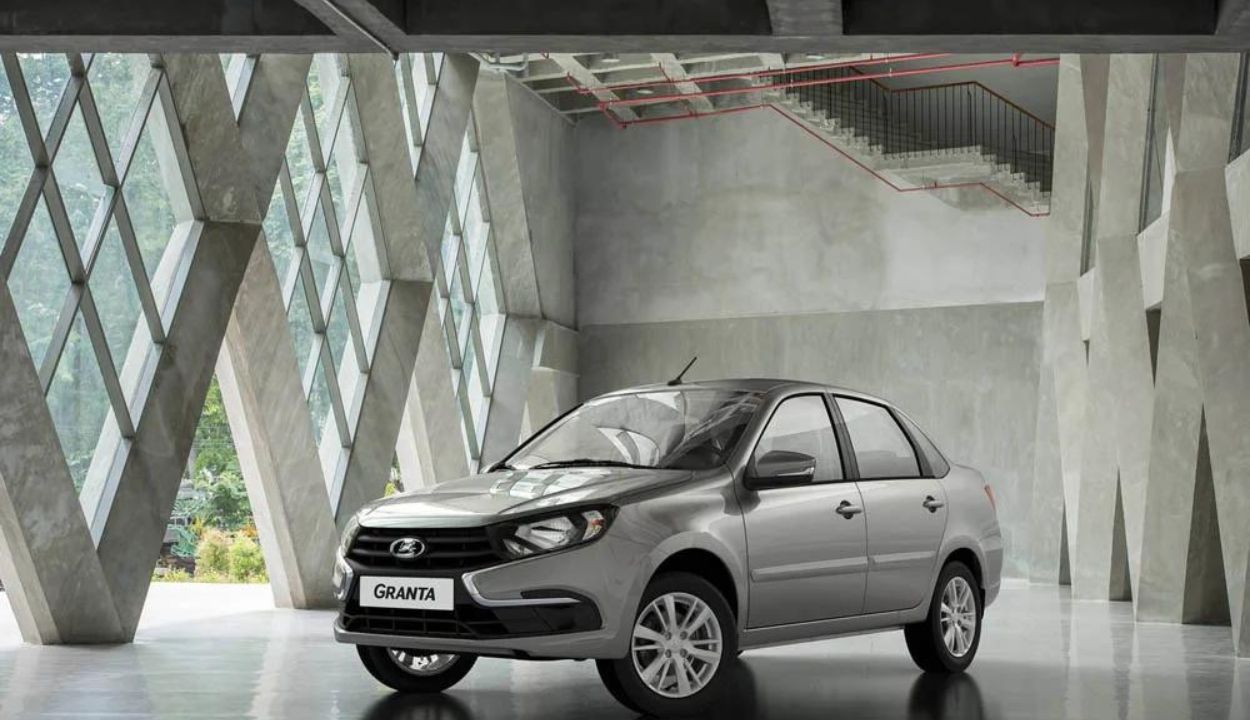 مميزات ومواصفات السيارة لادا جرانتا LADA GRANTA