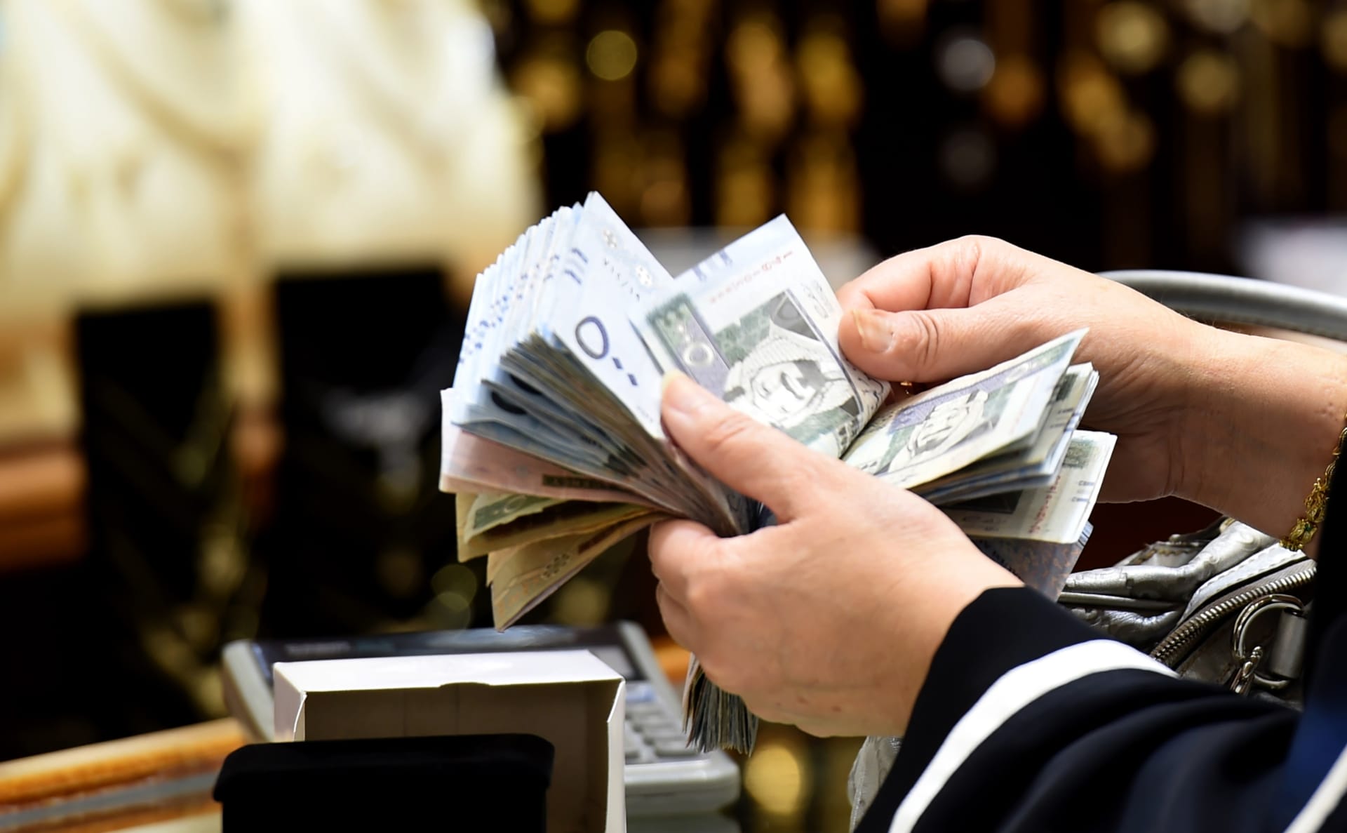 تبكير صرف حساب المواطن دفعة مايو لهذا الموعد 1445.. وزارة الموارد البشرية تُوضح 2 تبكير صرف حساب المواطن دفعة مايو لهذا الموعد 1445.. وزارة الموارد البشرية تُوضح