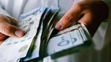 كيف أحصل على تمويل شخصي وأنا مقيم ومن محدودي الدخل وراتبي صغير في السعودية؟