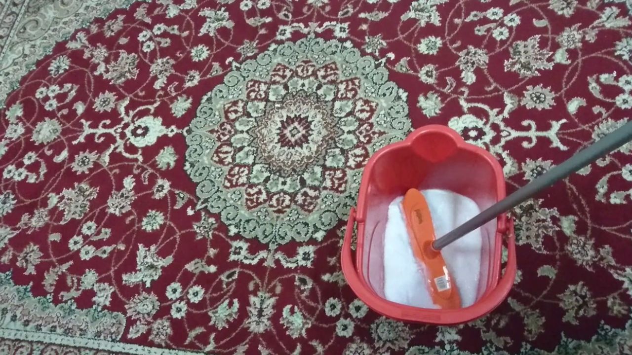 تنظيف السجاد في البيت بدون غسيل في المغسلة بوصفتين سهلين وبمكونات مش هتكلفك كتير 5 تنظيف السجاد في البيت بدون غسيل في المغسلة بوصفتين سهلين وبمكونات مش هتكلفك كتير