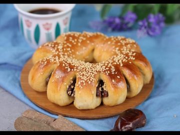 بكيلو دقيق هتحضري خبز العجوة بعجينة هشة قطنية