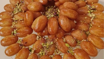 أحلى الحلويات سريعة التحضير.. اعملي رموش الست “عيون الشهد” بأقل الإمكانيات وسرعة في الأداء