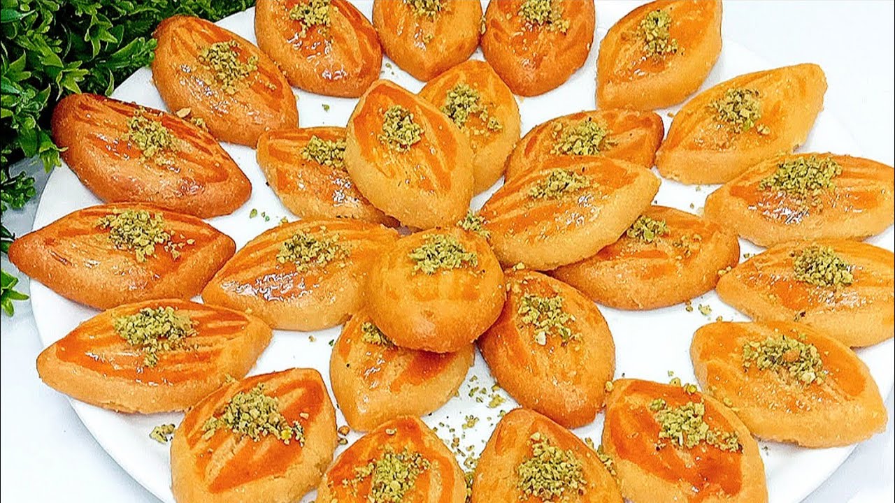 ببيضة واحدة اعملي رموش الست في منزلك زي بتاعة الحلواني بخطوات سهلة ومكونات موفرة