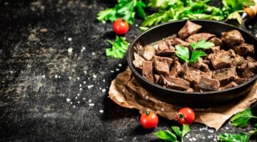 صينية الكبدة بالطماطم