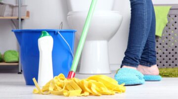طريقة تنظيف ارضيات الحمام