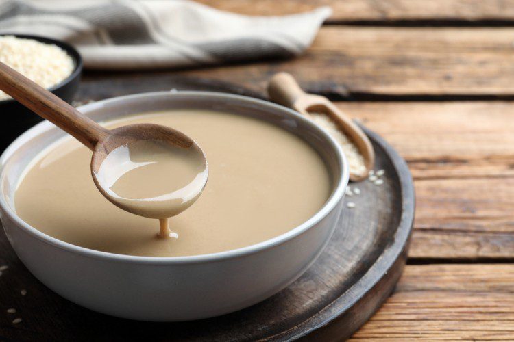 طريقة عمل طحينة السمسم بأسهل الطرق في المنزل 5 طريقة عمل طحينة السمسم بأسهل الطرق في المنزل