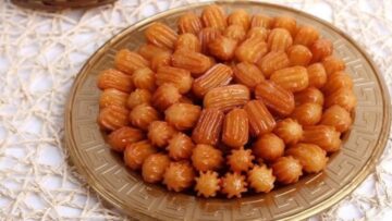 طعمه رهيب ولذيذ.. طريقة عمل بلح الشام على أصوله بالشربات المعقود بأطعم وصفة شرقية
