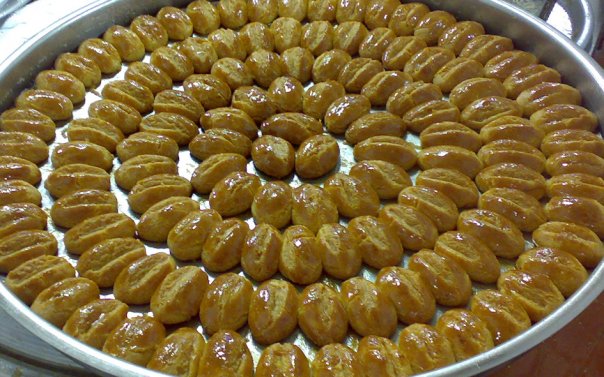 طريقة عمل رموش الست في المنزل لضمان النظافة وتوفير المال