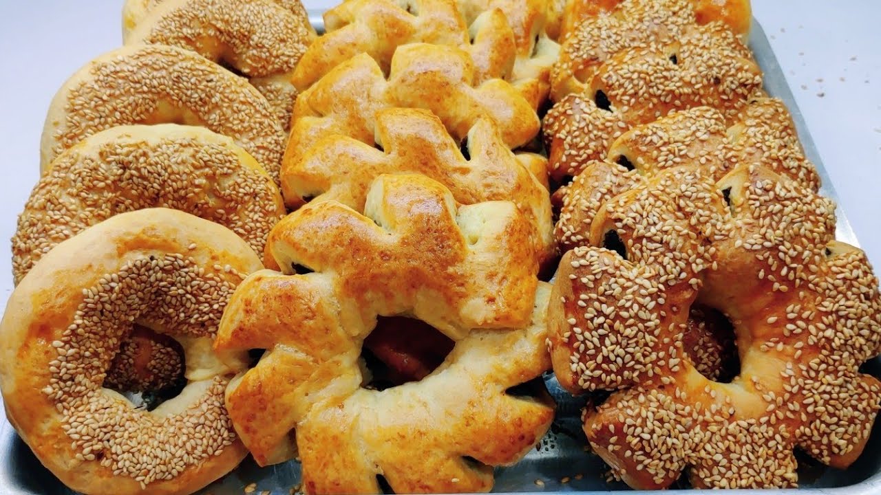 طريقة عمل فطائر طرية بحشوة العجوة والملبن لوجبات الإفطار بالمنزل أو العمل 5 طريقة عمل فطائر طرية بحشوة العجوة والملبن لوجبات الإفطار بالمنزل أو العمل