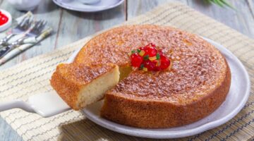 طريقة عمل كيكة الزبادي 1