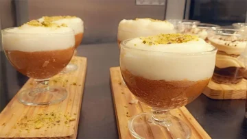 حلوى لذيذة للضيافة والمناسبات.. كاسات عيش السرايا بالسميد بطعم رائع وخطيير وبخطوات سهلة وسريعة