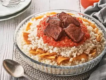 بأبسط المكونات..طريقة عمل فتة اللحمة بالخل والثوم خطوة بخطوة زي المحلات