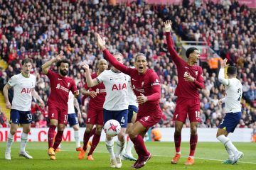 المواجهة المرتقبة .. موعد مباراة ليفربول وتوتنهام في الدوري الإنجليزي الأحد 5 مايو والقنوات الناقلة