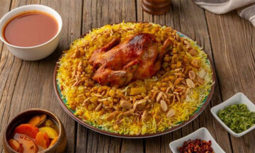من أشهر الأكلات الكويتية اصنعيها في منزلك .. طريقة عمل مجبوس الدجاج الكويتي بأسهل الخطوات