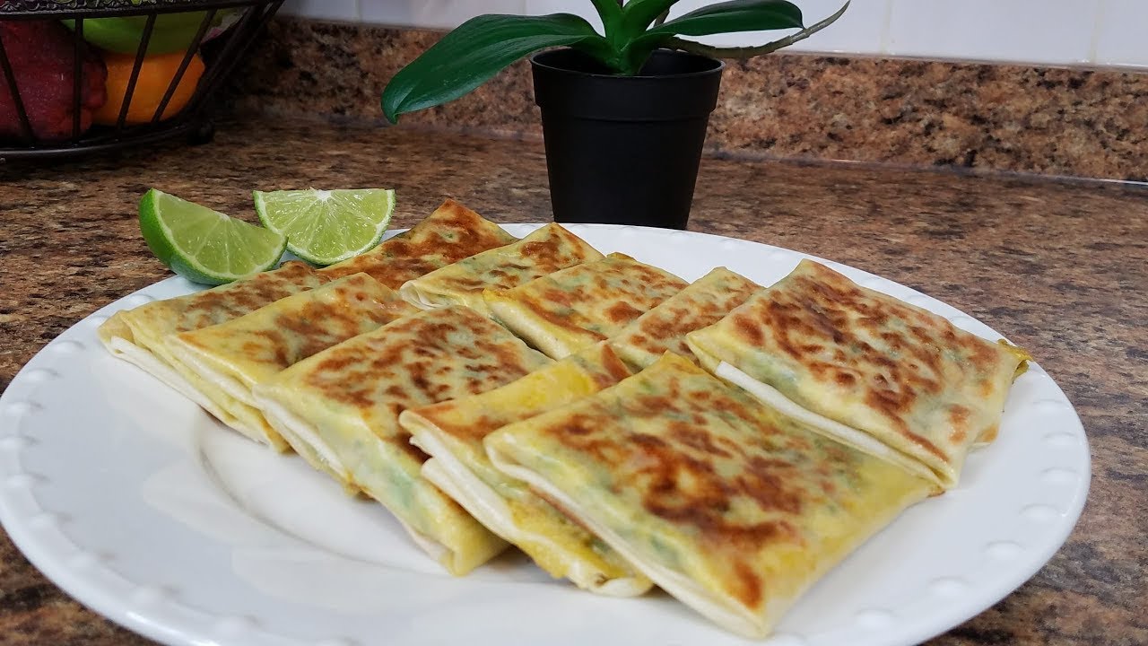 وجبة سريعة ومغذية .. طريقة عمل مطبق الخضروات في الطاسة بدون عجن بكل سهولة 5 وجبة سريعة ومغذية .. طريقة عمل مطبق الخضروات في الطاسة بدون عجن بكل سهولة