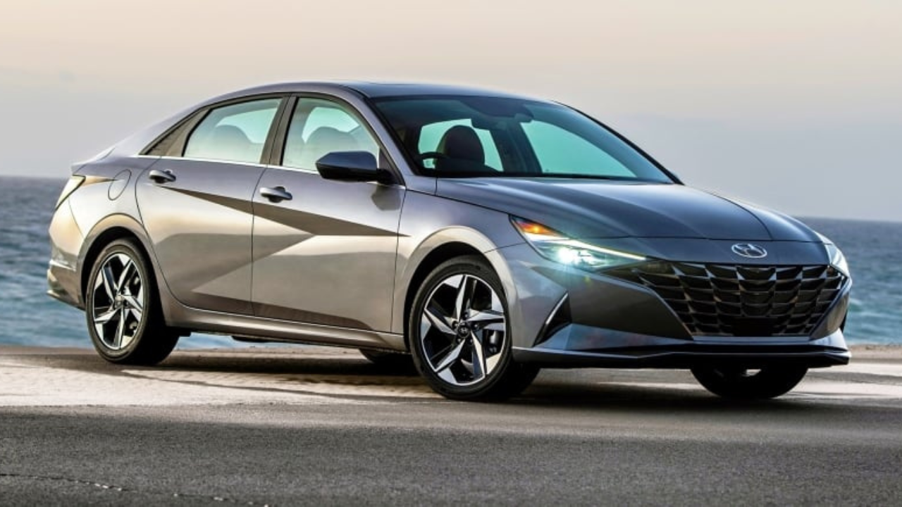 ملكة جمال عام 2024 من Hyundai.. سيارة هيونداي إلانترا 2024 1.6L Modern عائلية بمميزات فاخرة 2 ملكة جمال عام 2024 من Hyundai.. سيارة هيونداي إلانترا 2024 1.6L Modern عائلية بمميزات فاخرة