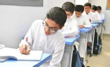 “عاجل” تعديل في موعد انتهاء الاختبارات النهائية بمكة 1445 وحقيقة إلغاء نظام الثلاث فصول بالمملكة