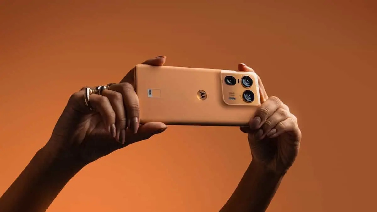 مواصفات هاتف Motorola X50 Ultra بثورة في الذكاء الاصطناعي وروعة في المظهر الخارجي 5 مواصفات هاتف Motorola X50 Ultra بثورة في الذكاء الاصطناعي وروعة في المظهر الخارجي