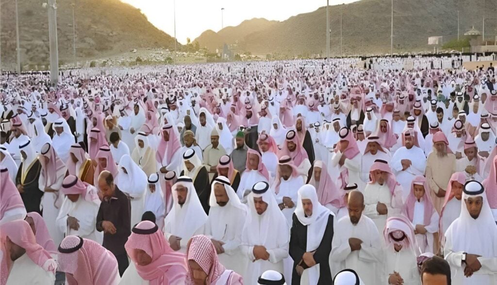 موعد صلاة عيد الأضحى في مكة المكرمة والمدينة المنورة وباقي المدن السعودية 2 موعد صلاة عيد الأضحى في مكة المكرمة والمدينة المنورة وباقي المدن السعودية