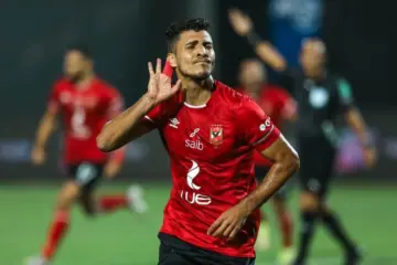 محمد شريف يرحل عن نادي الخليج السعودي وحقيقة اقترابه من العودة إلى الأهلي موسم 2025