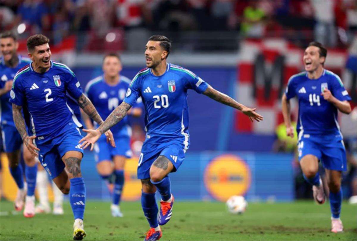 موعد مباراة سويسرا وإيطاليا في أول مباريات دور 16 من بطولة يورو 2024 والقنوات الناقلة 7 موعد مباراة سويسرا وإيطاليا في أول مباريات دور 16 من بطولة يورو 2024 والقنوات الناقلة