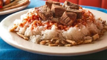 أساسي في العيد.. طريقة عمل الفتة المصري على أصولها 