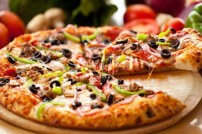 عمل عجينة البيتزا طرية وبشتد أحلى من المطاعم 5 عمل عجينة البيتزا طرية وبشتد أحلى من المطاعم