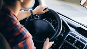 الصحة توجه نصائح ذهبية لحماية قائدي المركبات خلال فترة الصيف