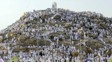العشر الأول من ذي الحجة 1