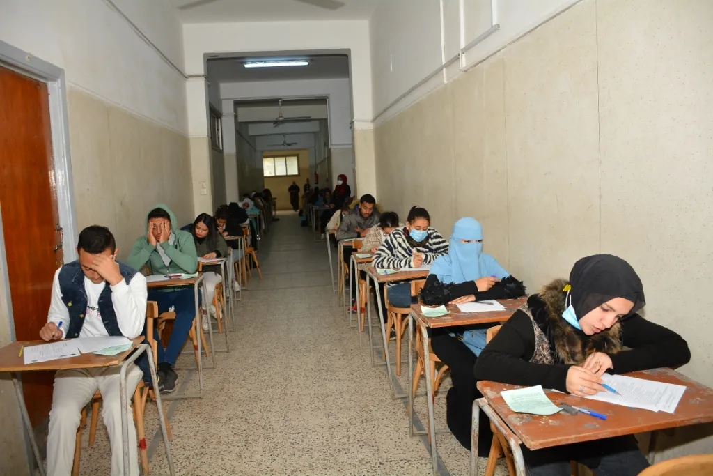 وزير التربية والتعليم: فتح باب قبول طلبات اعتذار المراقبين بدءًا من هذا الموعد 2 وزير التربية والتعليم: فتح باب قبول طلبات اعتذار المراقبين بدءًا من هذا الموعد